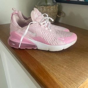 Women's Nike Airmax 270